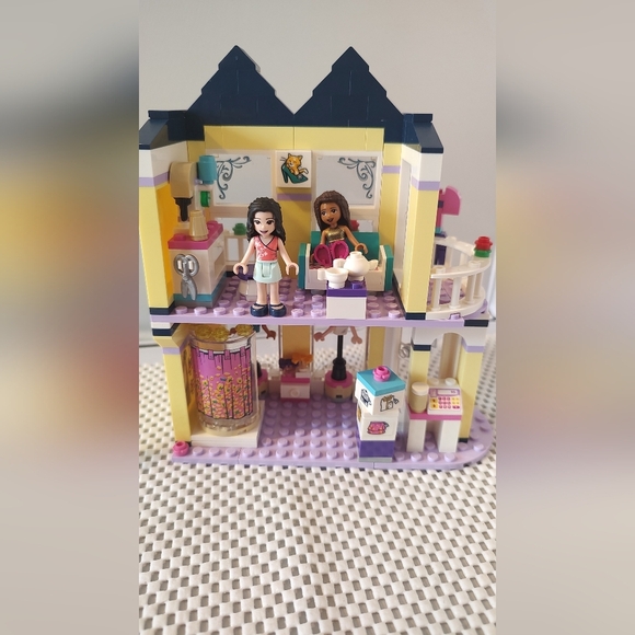Lego Friends 41427 Emma's Fashion Shop - Picture 3 of 4